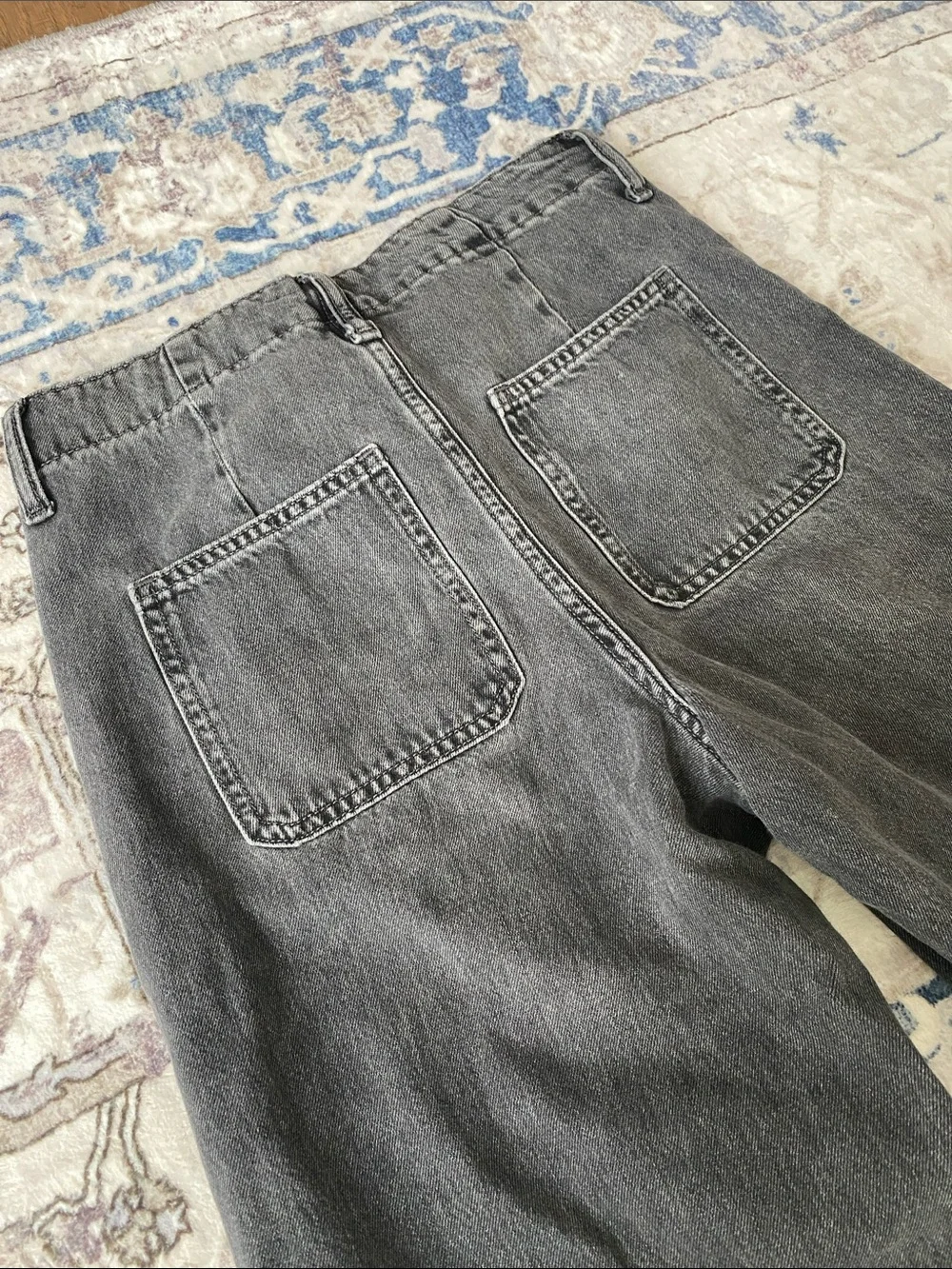 Old Navy High-Rise Wide Leg Baggy Jeans